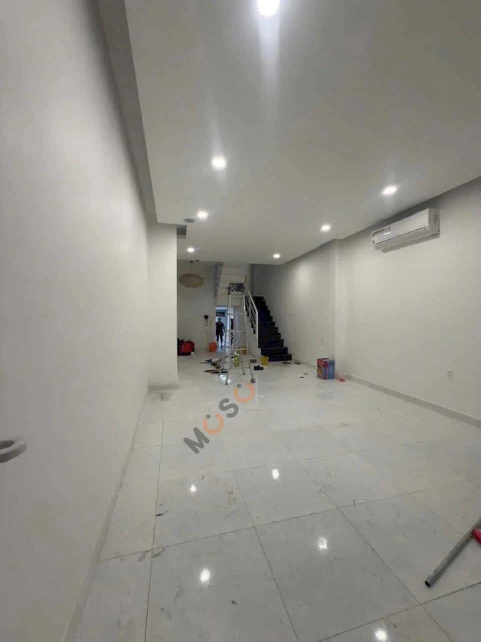 Cho thuê nhà hẻm Đường Trần Nhật Duật Quận 1, TP.HCM – 8 phòng ngủ, giá 70 triệu — Hình 3